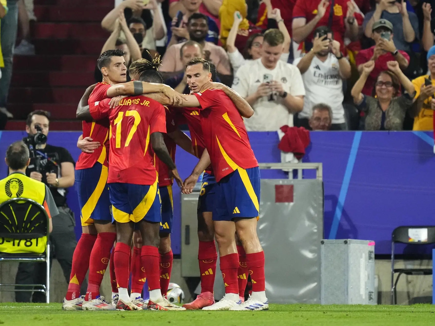 葡萄牙队逆转法国队，马龙状态火热