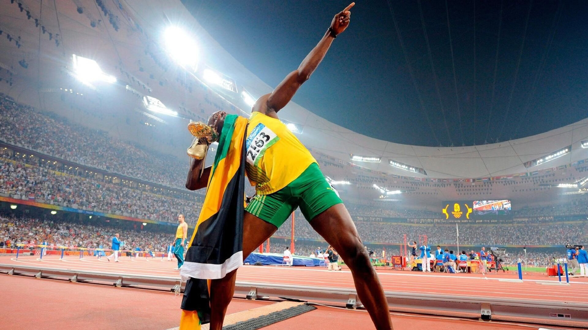 开云体育官网-德里赫特英超封神之战，智利式闪电突袭如何点醒争冠终极哲学