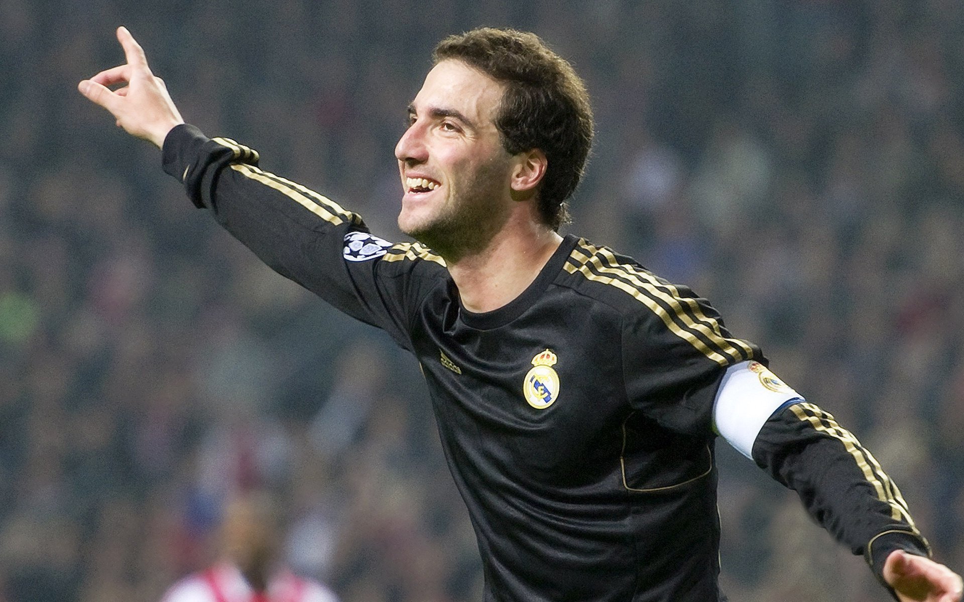 开云体育app-阿劳霍，当安哥拉提前终结悬念，雷恩见证无解的诞生